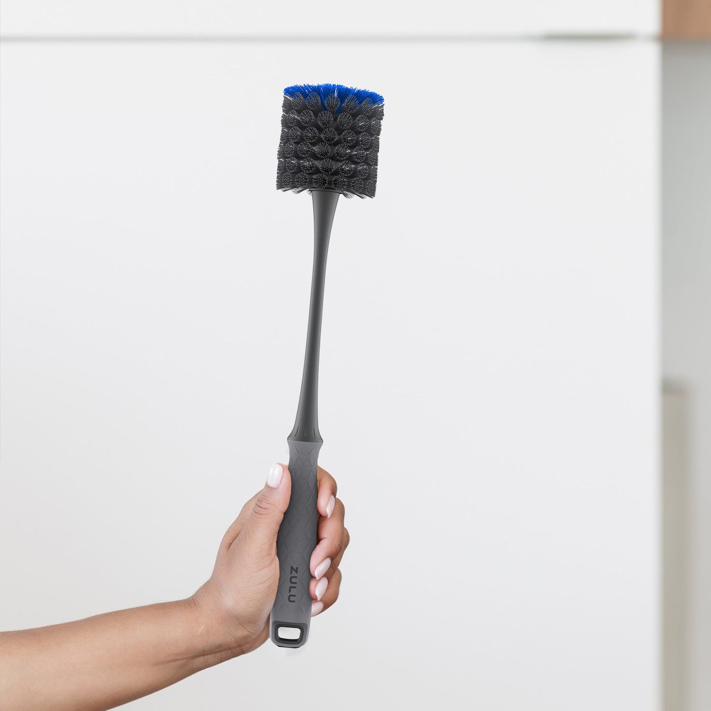bottle-and-straw-cleaning-brush-set-l5 Zulu_Bottle_Brush_Holding.jpg
