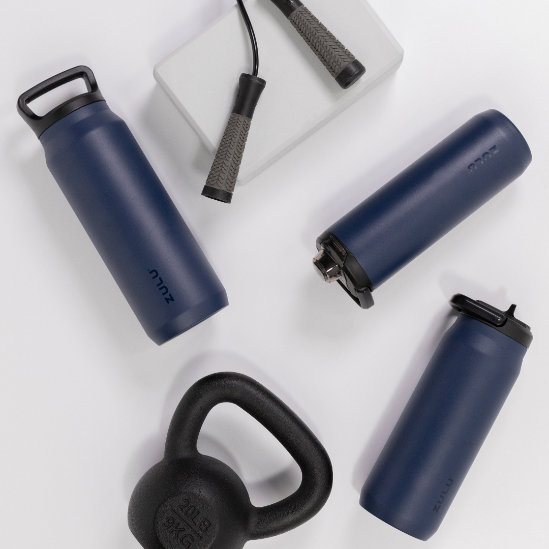 base-stainless-steel-bottle-with-three-lids-d4 zulu_base_navy_1_833e5a5b-ef76-4a12-bb70-abb75cbc2014.png